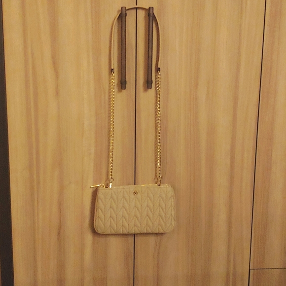 Ann Taylor quilted bag. Brand new with tag. - Picture 7 of 8